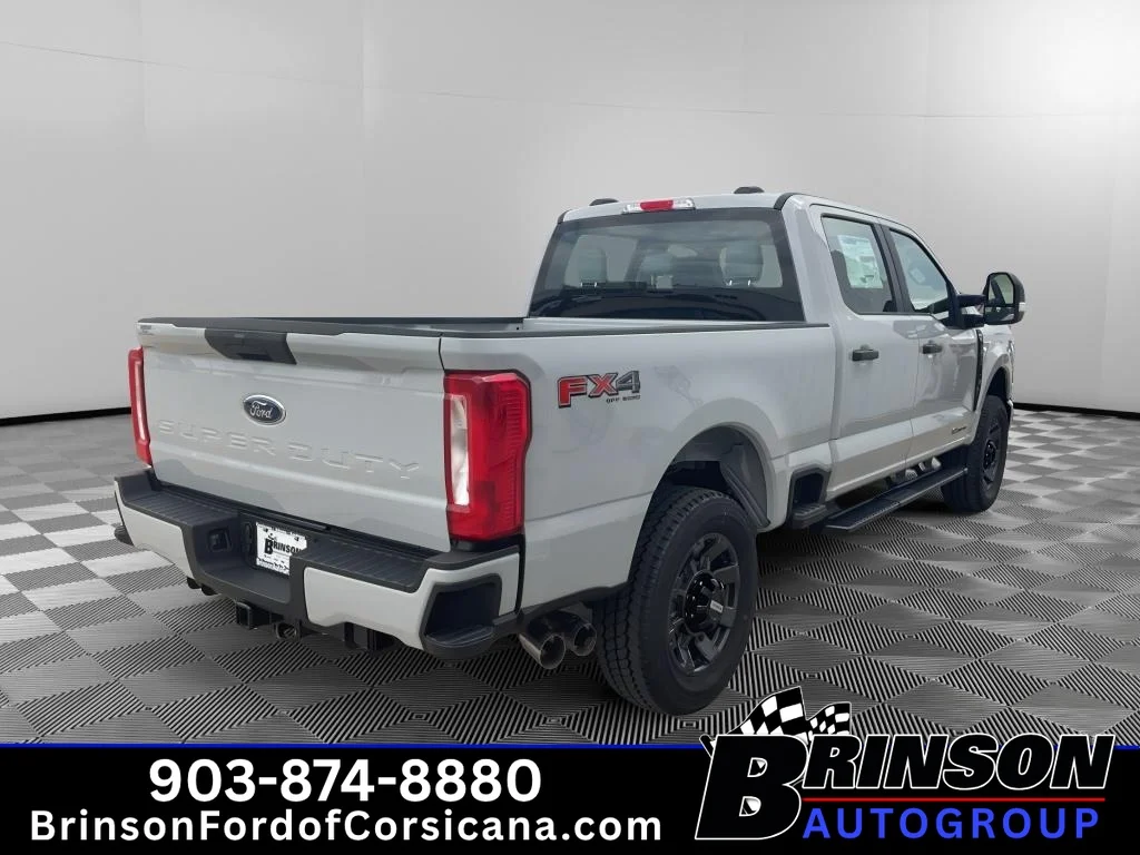 New 2026 Avalanche Ford XL image 5