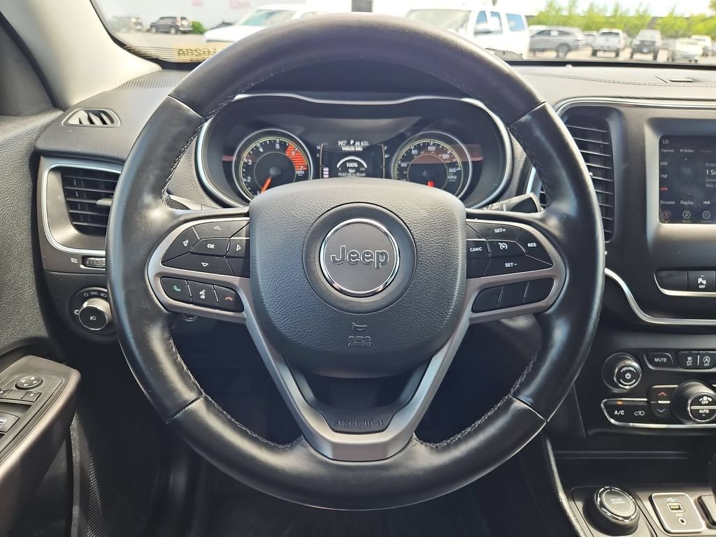 Used 2020 Light Brownstone Pearlcoat Jeep Latitude Plus image 14