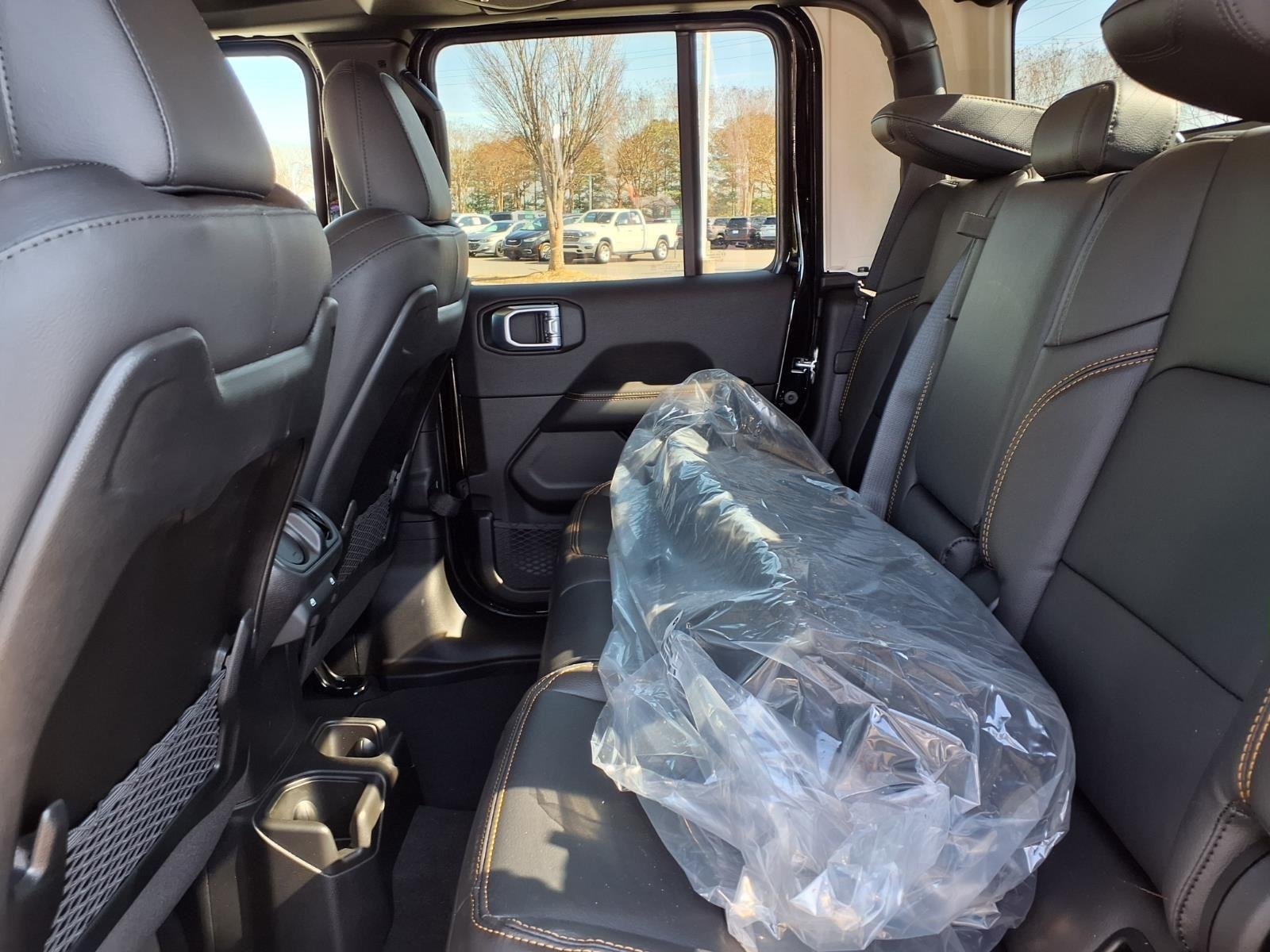 New 2026 Black Clear-Coat Exterior Paint Jeep Sahara image 20