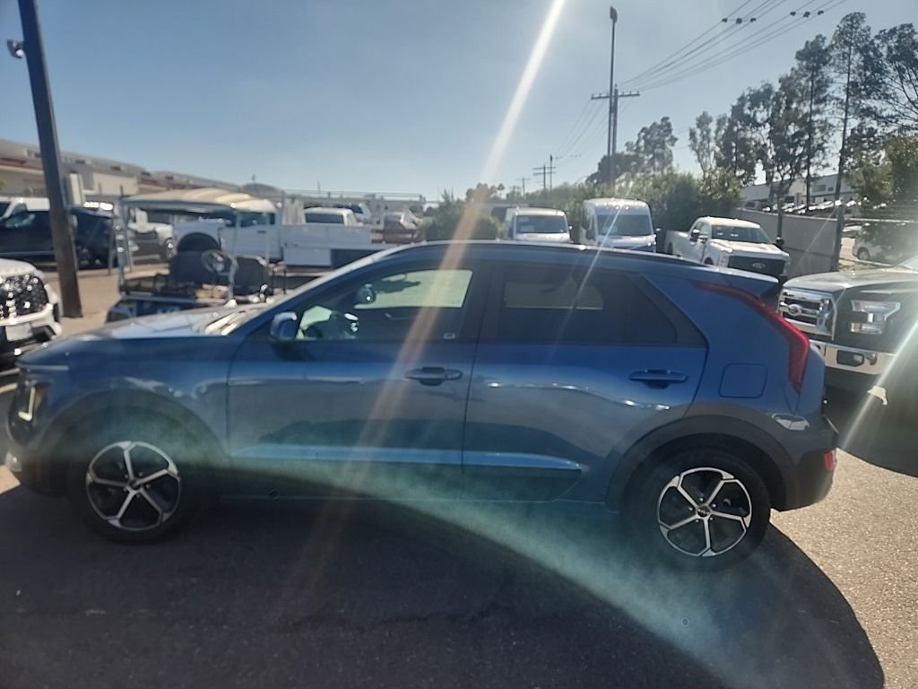 Certified Used 2024 Blue Kia EX image 10