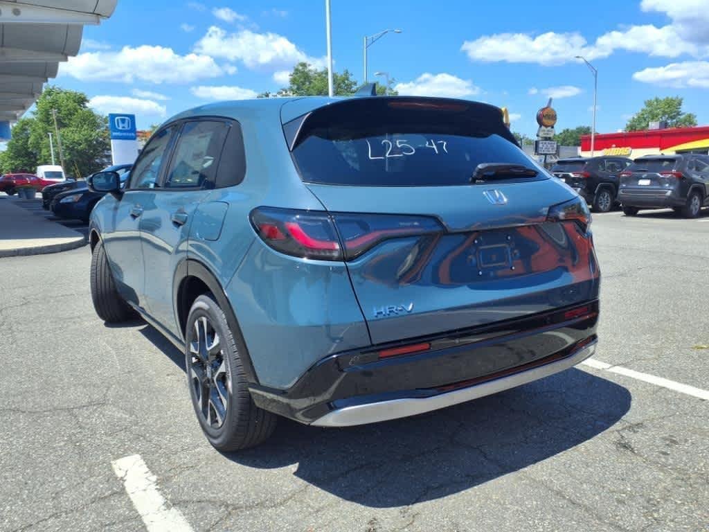 New 2027 Nordic Forest Pearl Honda EX-L image 4