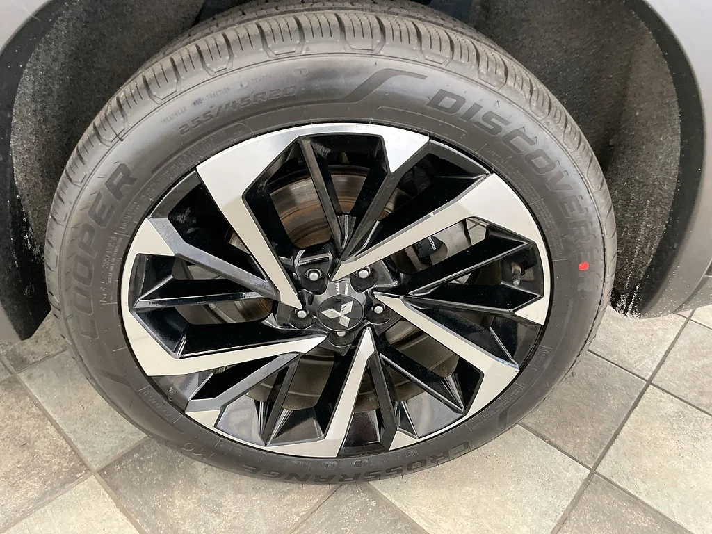 Used 2022 BLACK Mitsubishi ES image 31