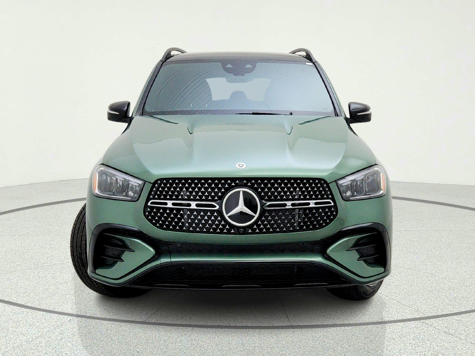 New 2026 MANUFAKTUR Ireland Mid Green Metallic Mercedes-Benz GLE 450 4MATIC® SUV image 3