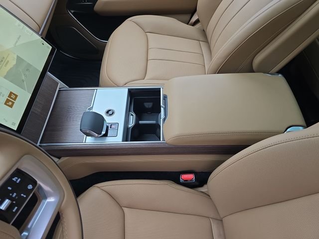 2026 Land Rover Range Rover Autobiography - Photo 16