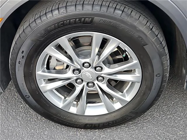 Used 2020 Grey Cadillac Premium Luxury Front-wheel Drive image 8