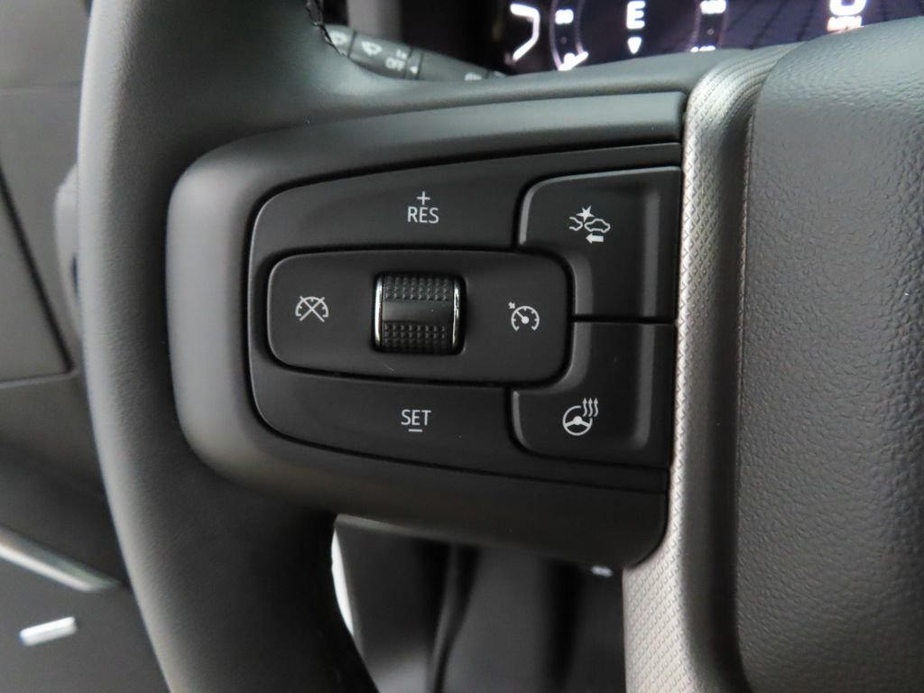 Used 2023 White GMC Denali image 12