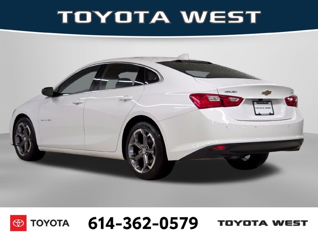 Used 2024 White Chevrolet LT image 9