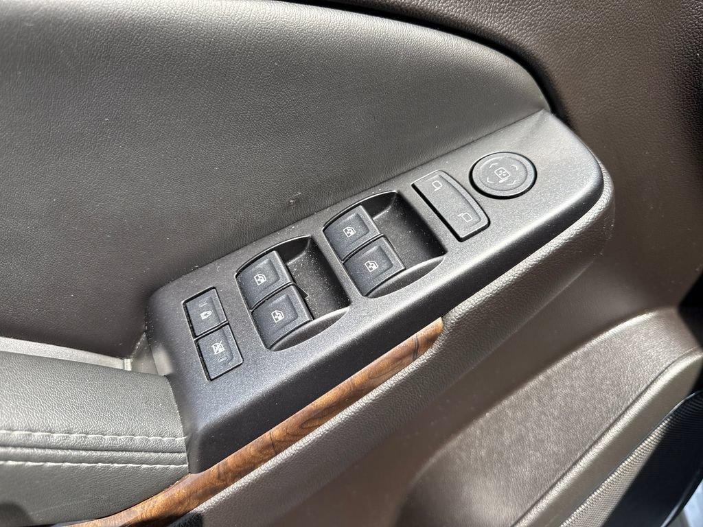 Used 2016 SILVER ICE METALLIC Chevrolet LS image 14