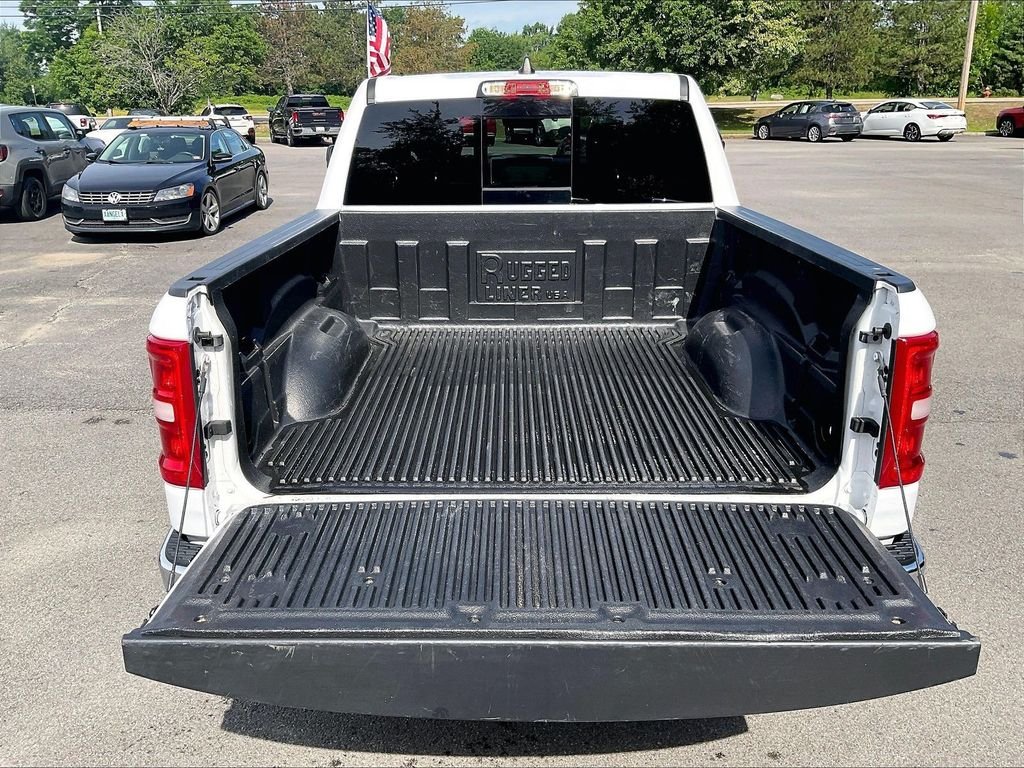 Used 2025 White Ram Big Horn/Lone Star image 30