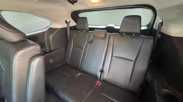 Used 2020 Gray Toyota XLE image 33