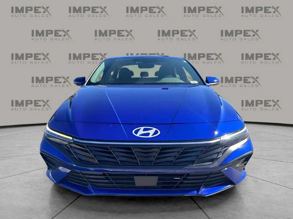 Used 2025 Blue Hyundai SEL Convenience image 8