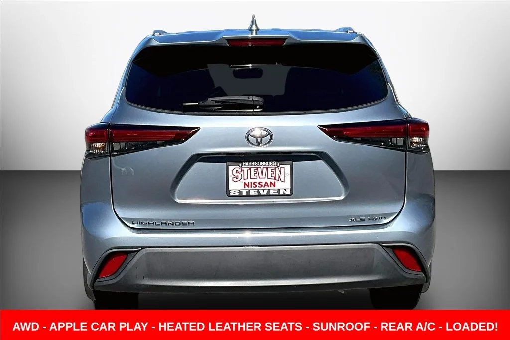 Used 2021 Silver Toyota XLE image 5