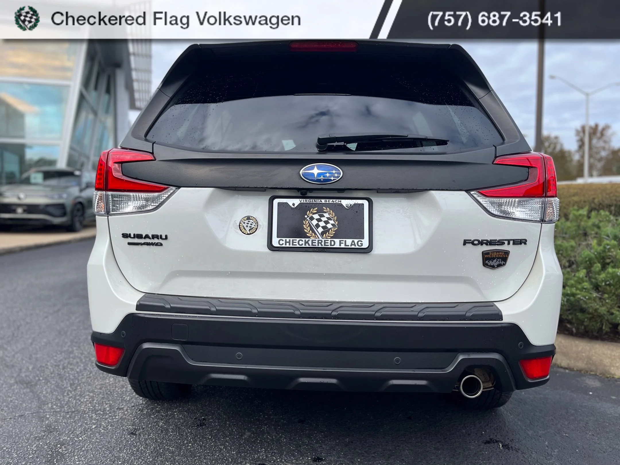 Used 2024 Crystal White Pearl Subaru Wilderness image 11