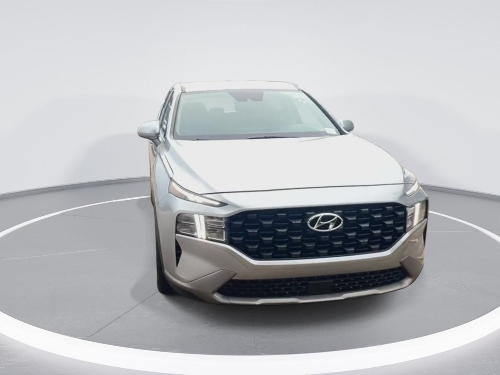 Certified Used 2023 Silver Hyundai SE image 3