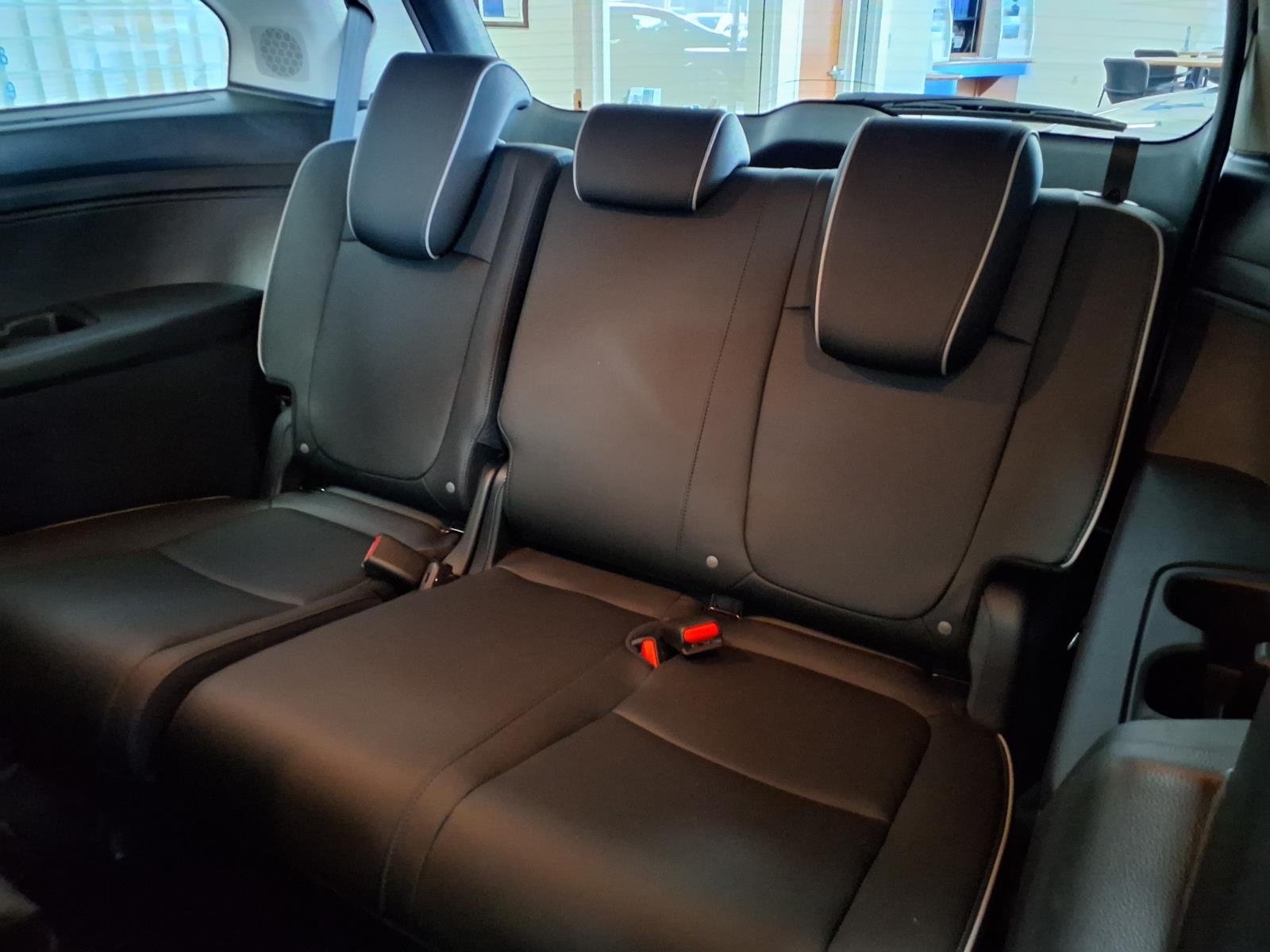 2026 Honda Odyssey Elite - Photo 9