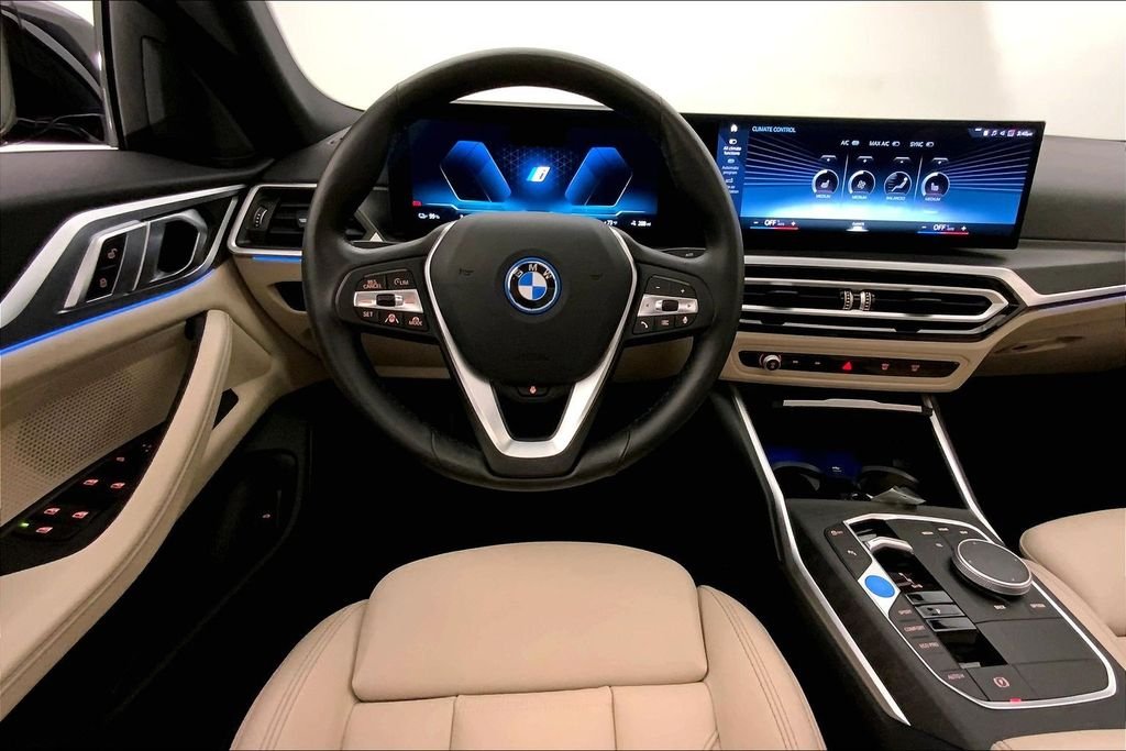 Certified Used 2023 Black Sapphire Metallic BMW  image 4