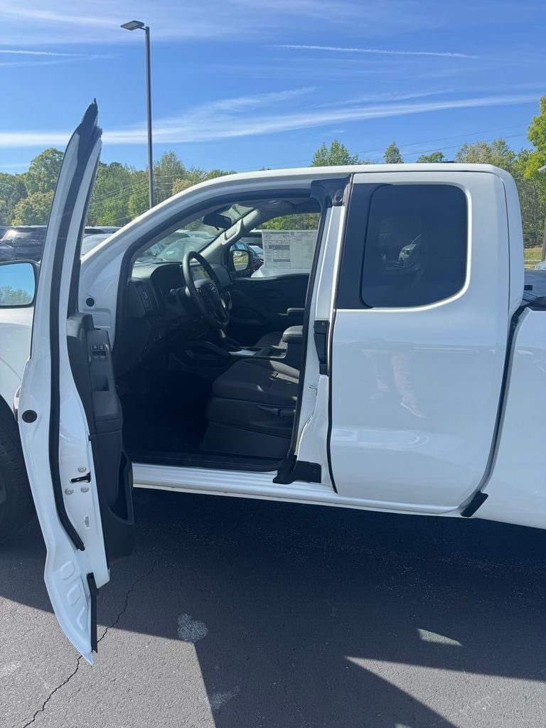 New 2026 Glacier White Nissan King Cab® S image 9