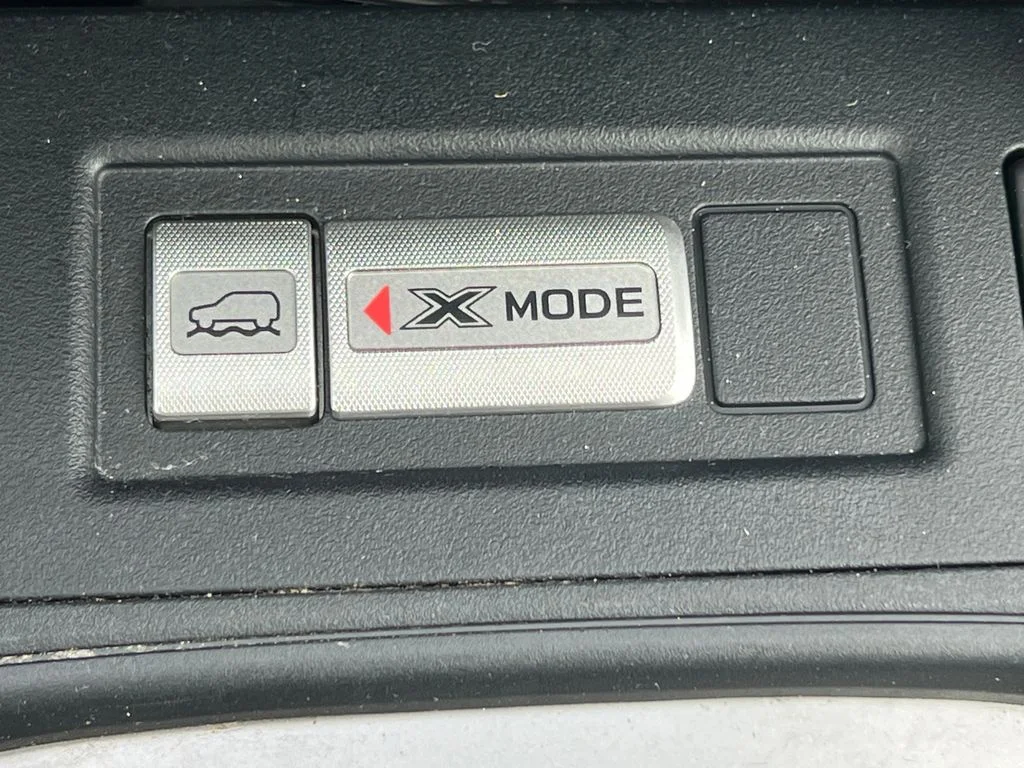 Used 2018 Blue Subaru 2.5i Premium image 29
