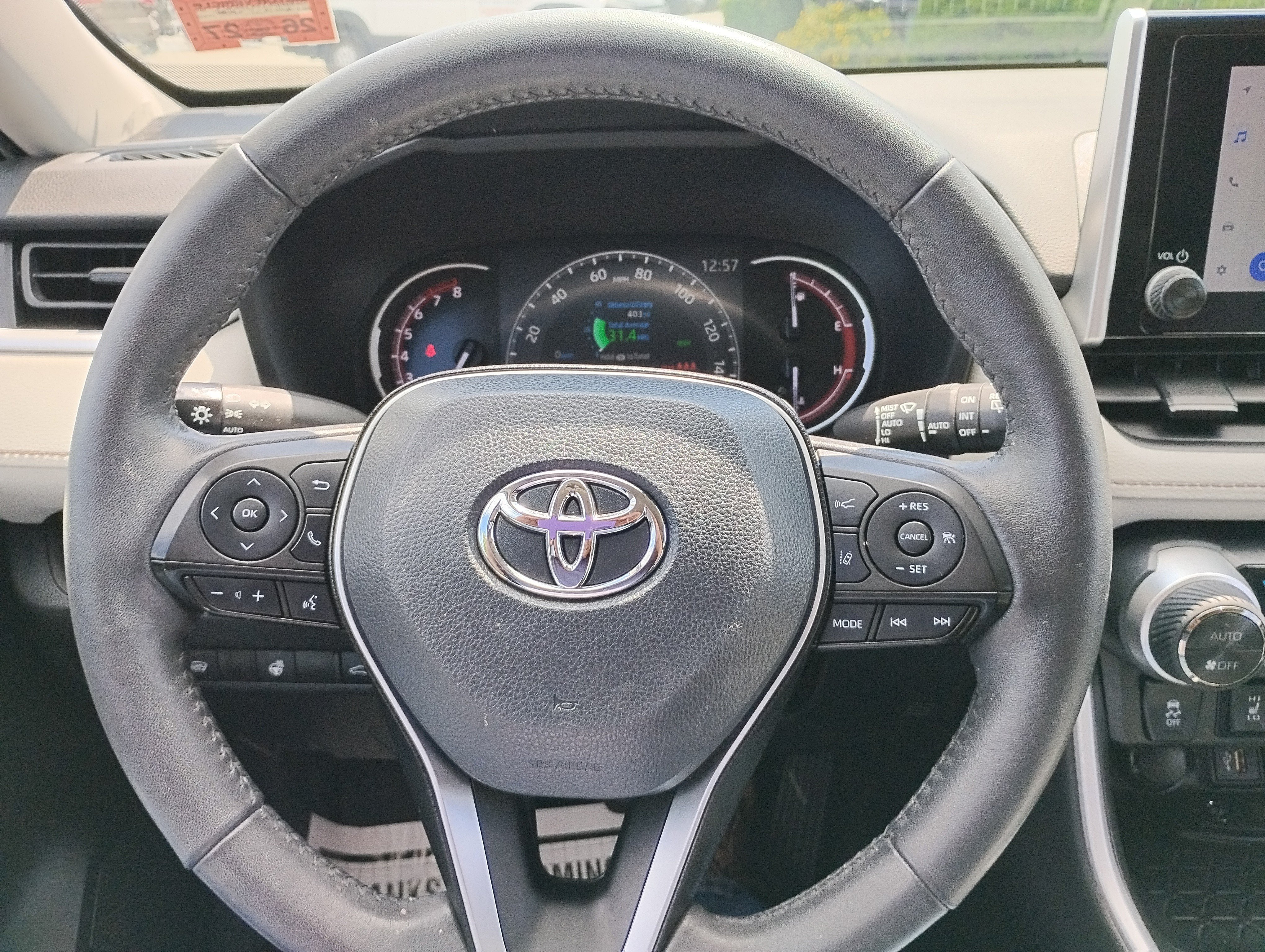 Used 2023 RUBY FLARE PEAR Toyota XLE image 9