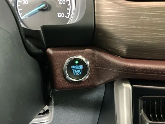 Used 2024  Ford Limited image 20
