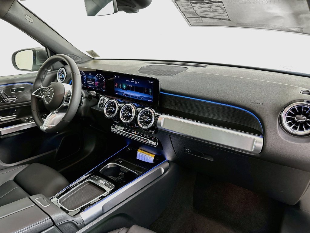 New 2026 Mountain Grey Metallic Mercedes-Benz GLB 250 image 27
