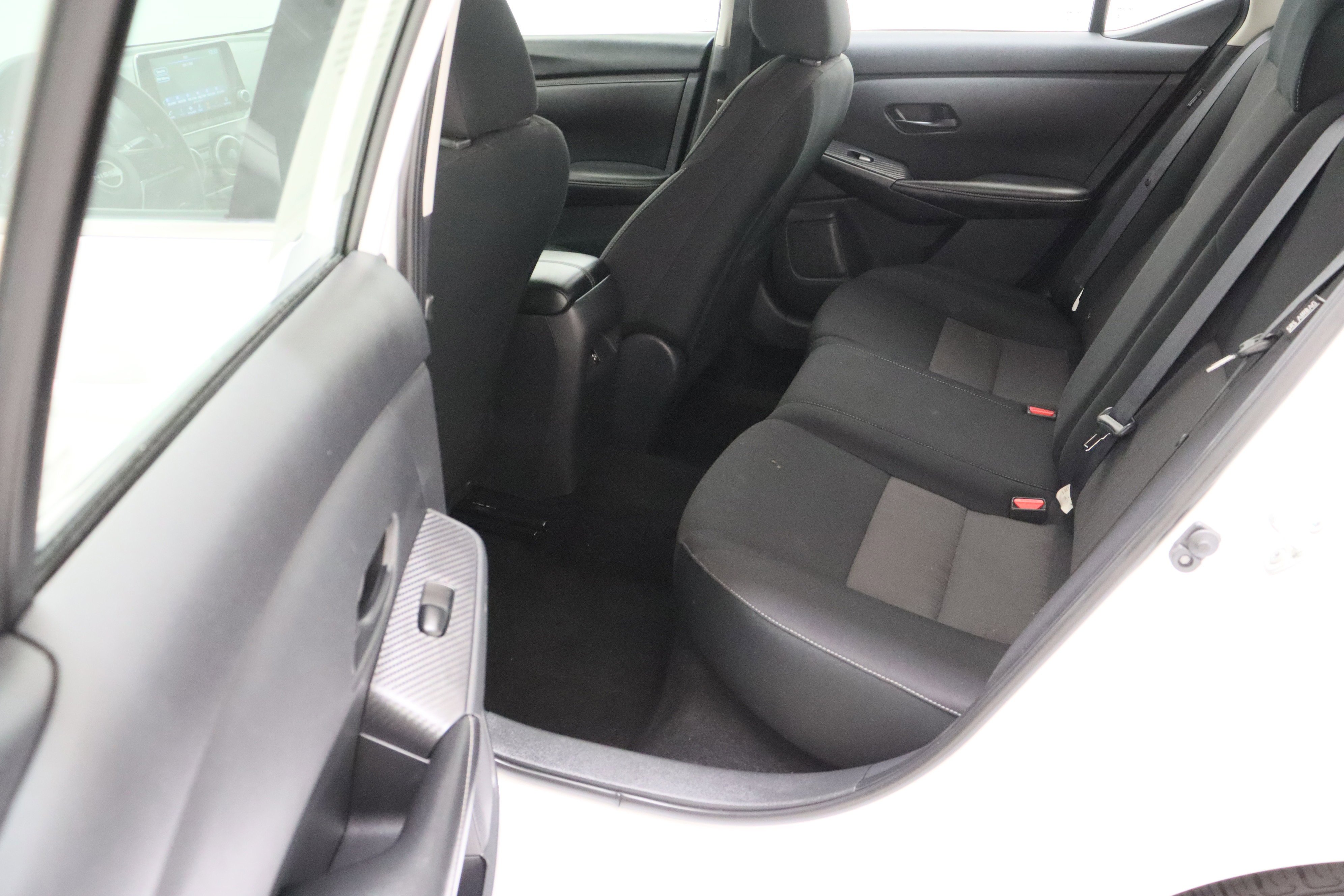 Used 2024 Aspen White Tricoat Nissan SV 2.0L image 27