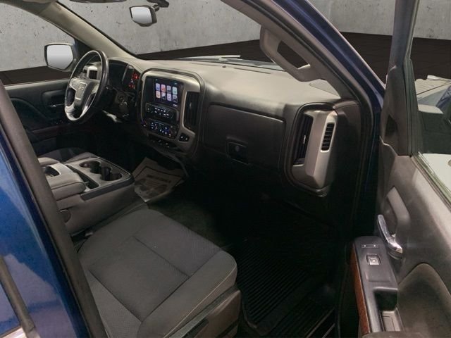 Used 2017 Blue GMC SLE image 18