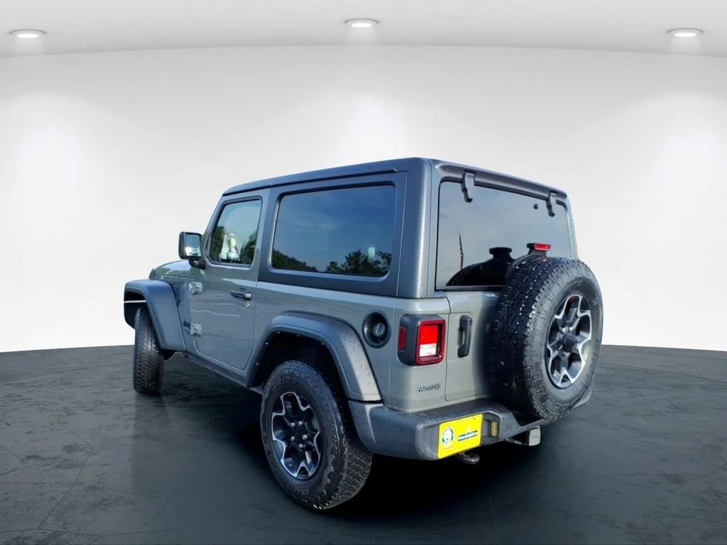 Used 2021 Gray Jeep Sport S image 12