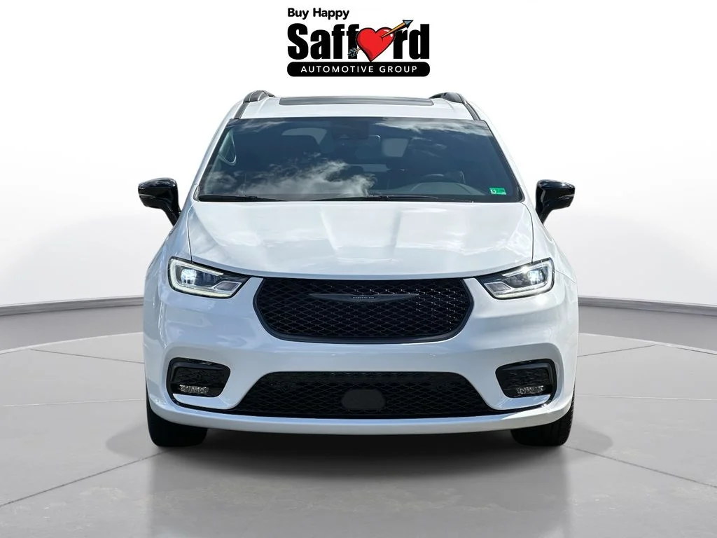 2026 Chrysler Pacifica Limited - Photo 9