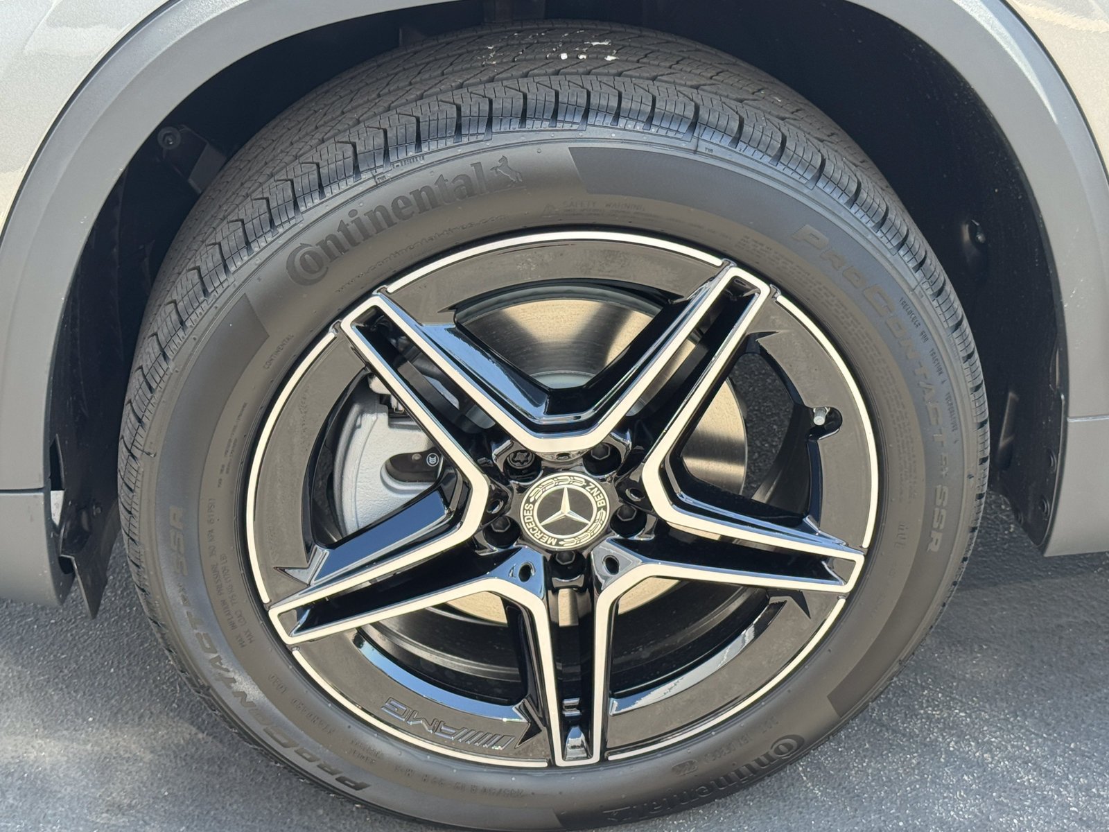 New 2026 Mountain Grey Metallic Mercedes-Benz GLA 250 image 8