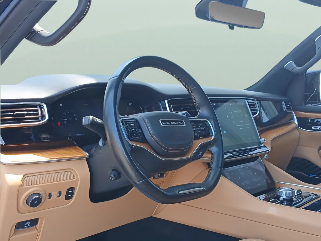 Used 2022 Black Jeep Series III image 9