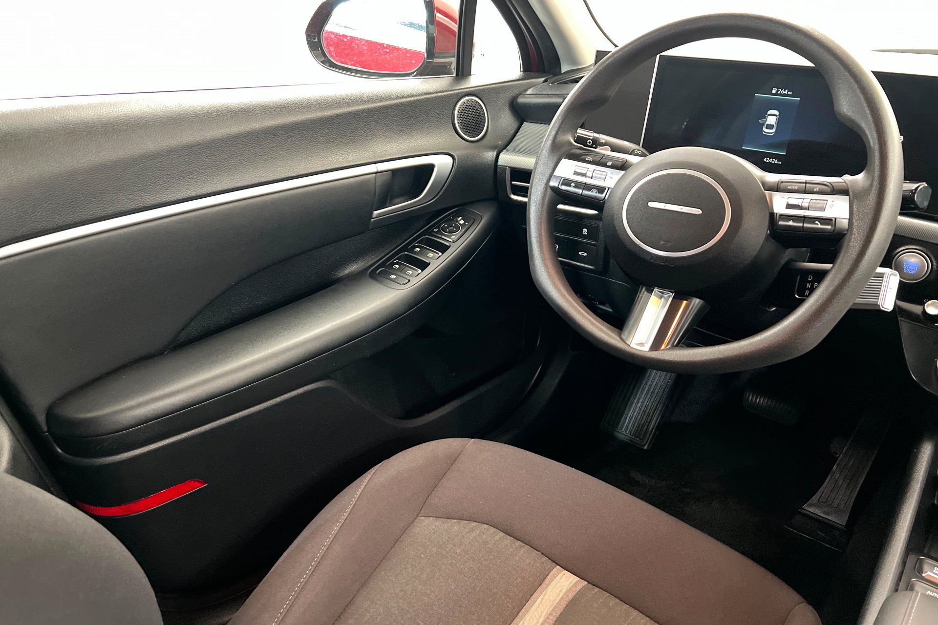 Used 2024 Ultimate red Hyundai SEL image 12