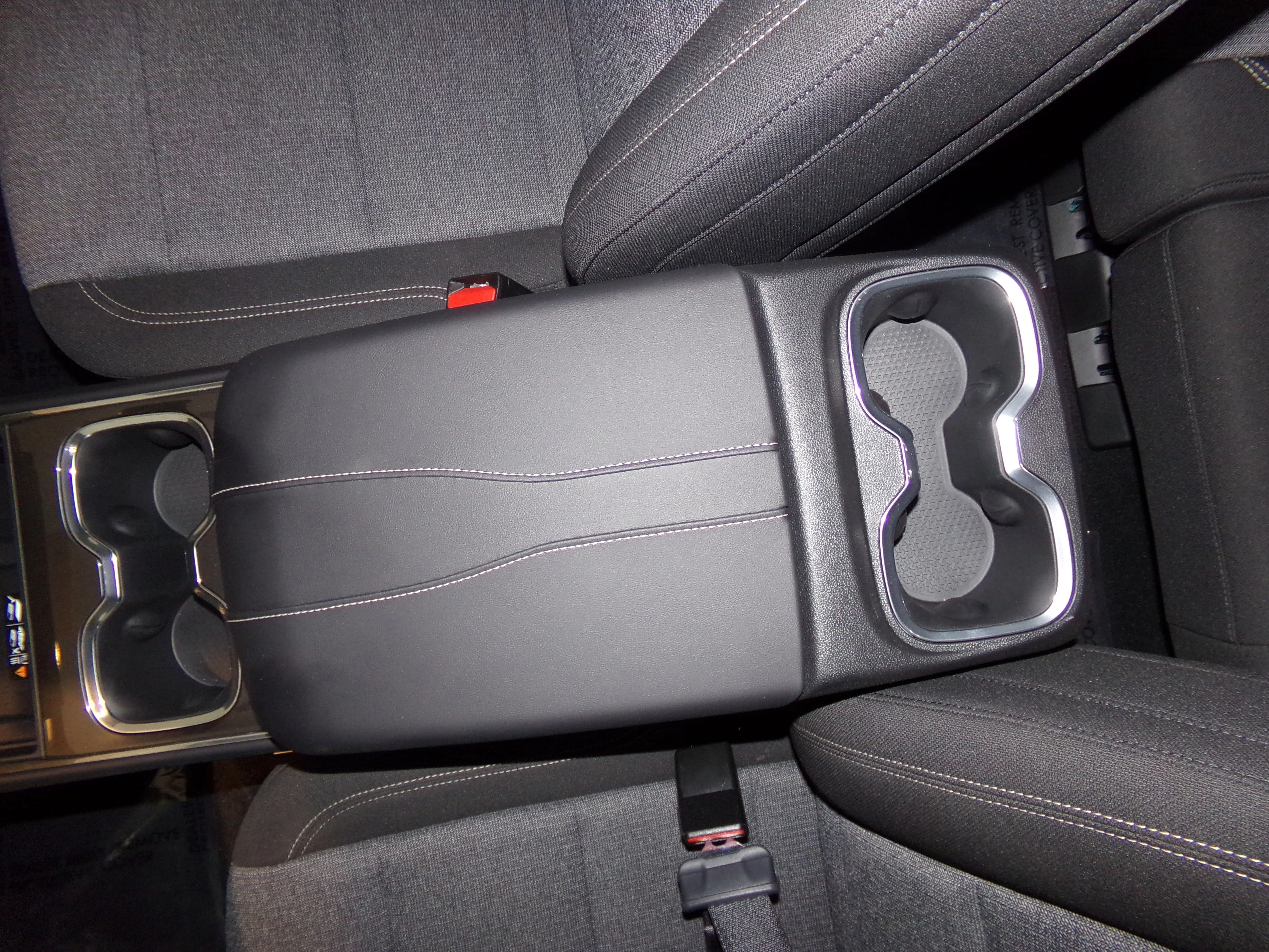 2025 GMC Acadia Elevation - Photo 20