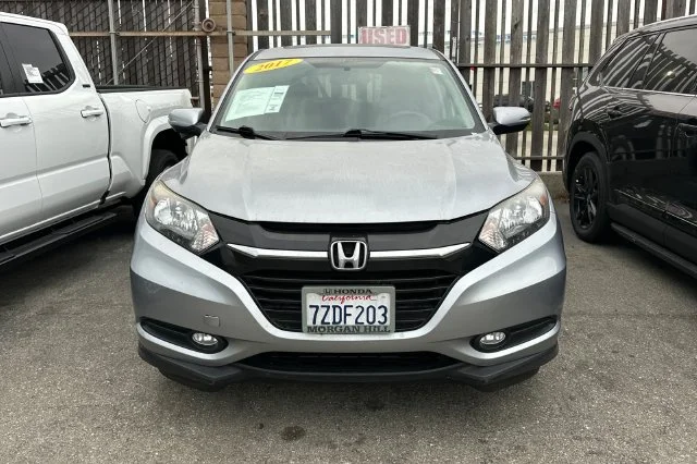 Used 2017 Silver Honda EX image 2