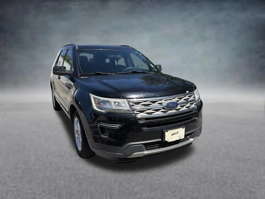 Used 2018 Ford Explorer XLT with VIN 1FM5K7DH2JGA40318 for sale in Fort Pierce, FL