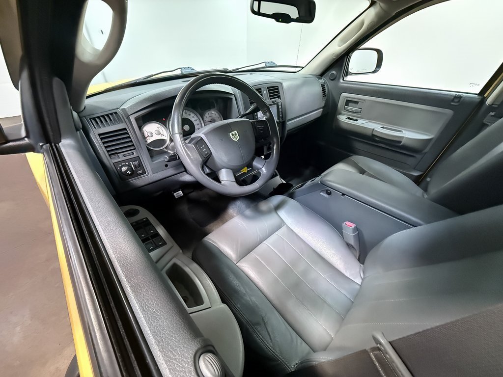 2006 Dodge Dakota Laramie photo 2