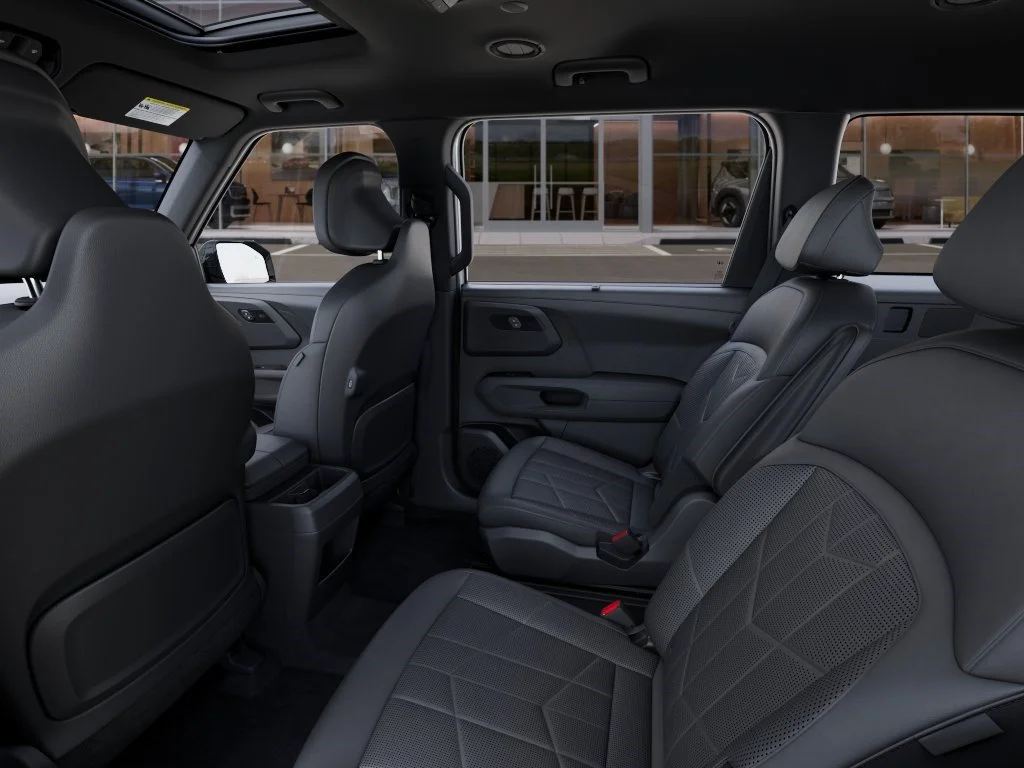 New 2027 Glacial White Kia X-Line EX image 18