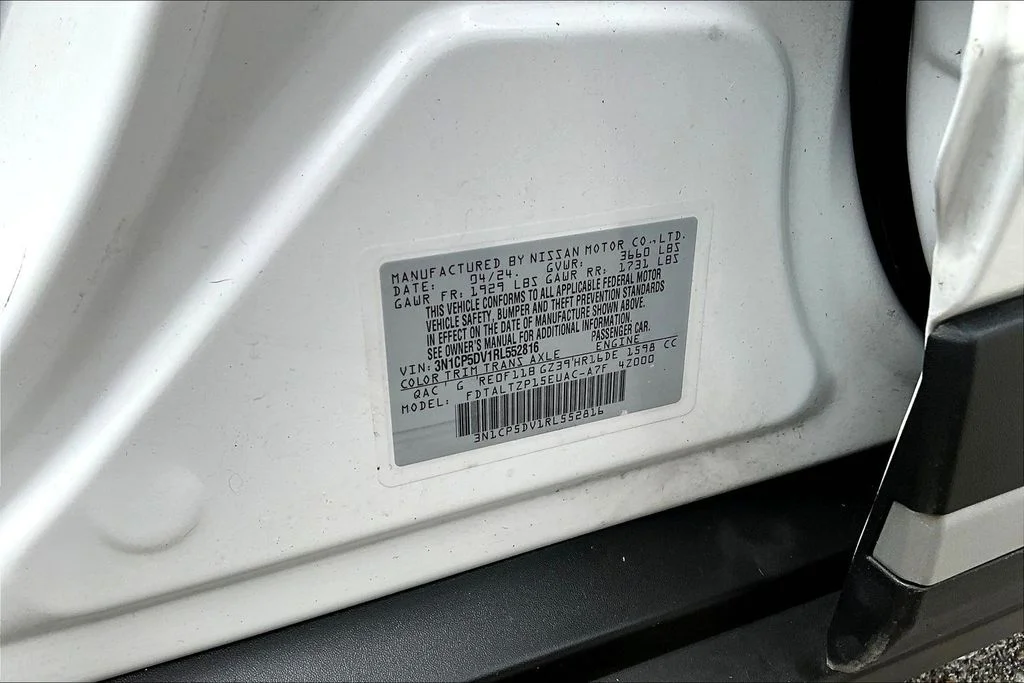 Used 2024 Aspen White Tricoat Nissan SR image 17