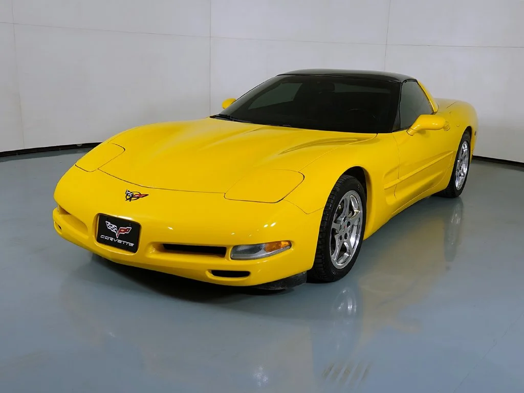 Used 2001 Yellow Chevrolet Base image 3