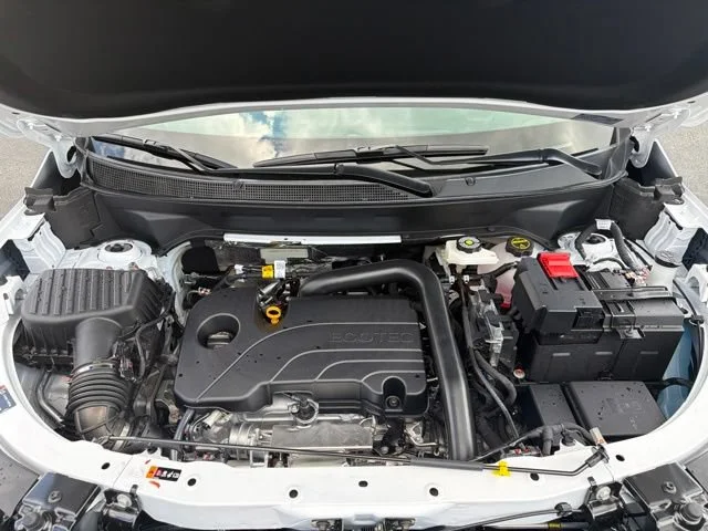 2027 Chevrolet Equinox LT - Photo 14