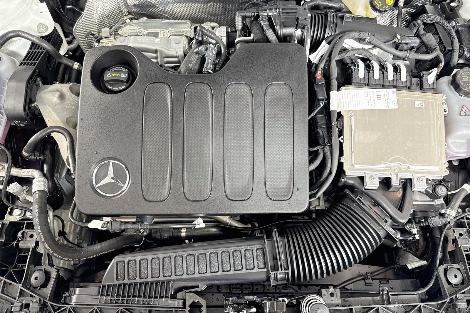 New 2027 Polar White Mercedes-Benz CLA 220 Hybrid image 27