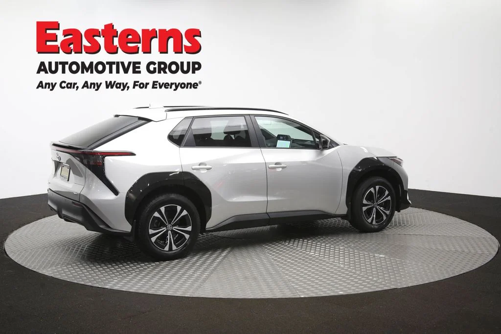 Used 2024 Silver Toyota XLE image 43