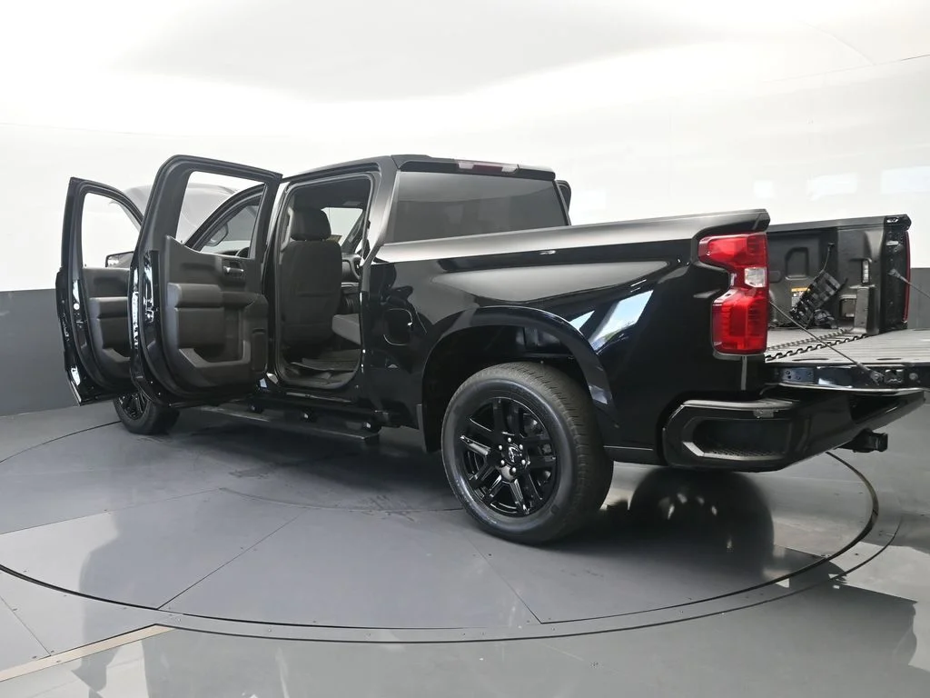 Used 2024 Black Chevrolet Custom image 70