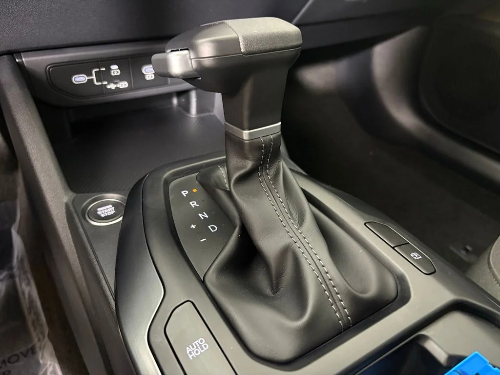New 2026 Steel Gray Kia LXS image 33
