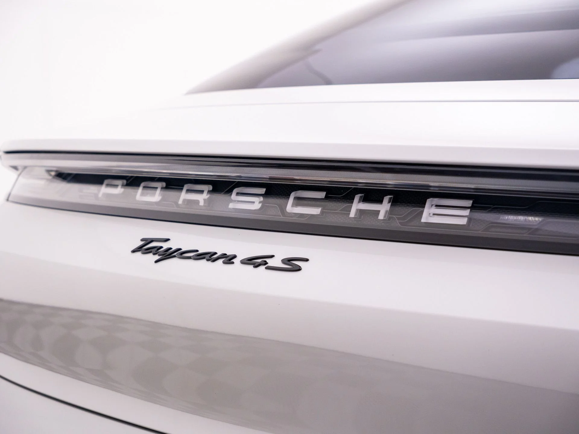 Certified Used 2021  Porsche 4S image 37