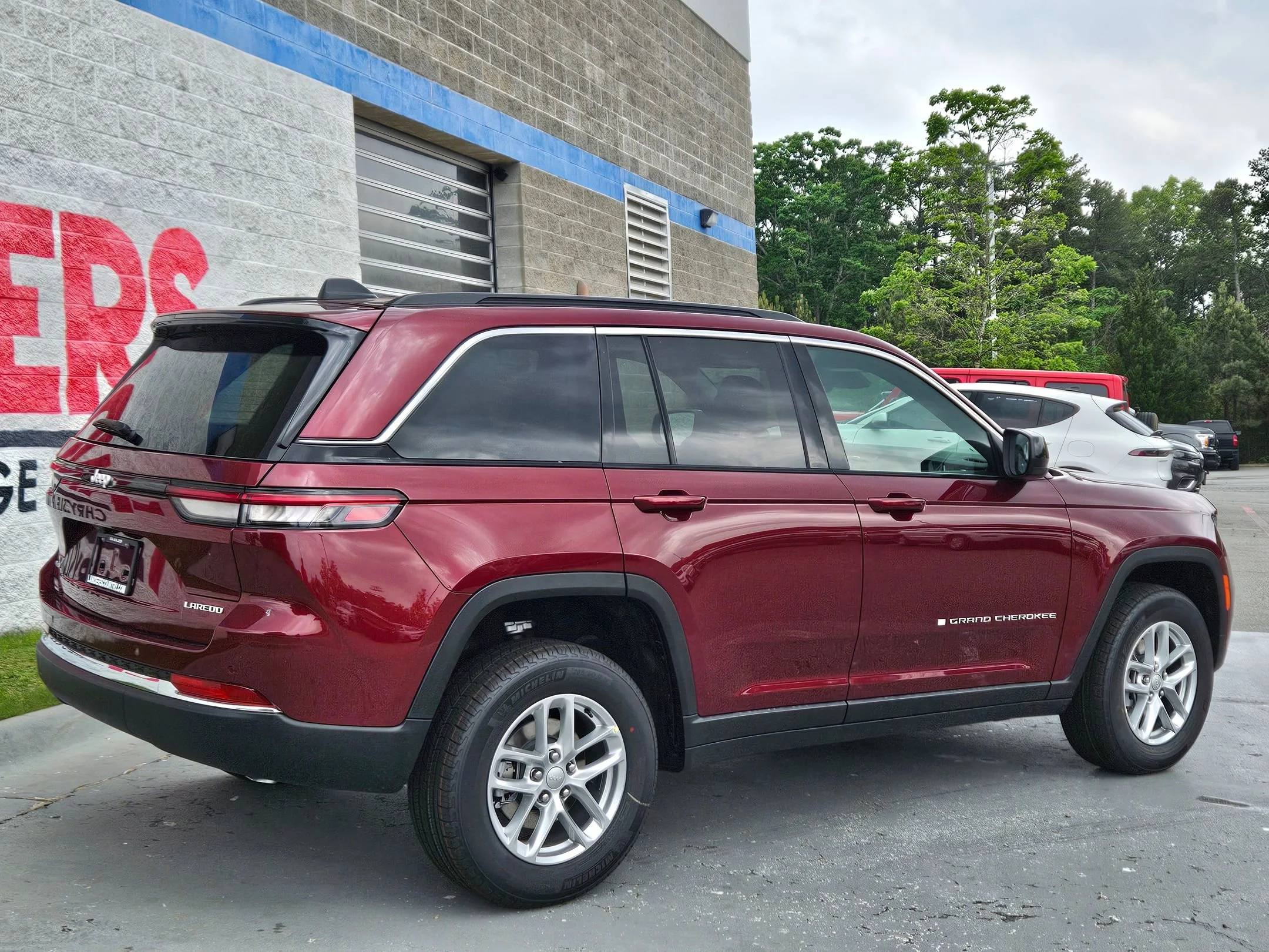 2026 Jeep Grand Cherokee Laredo - Photo 7