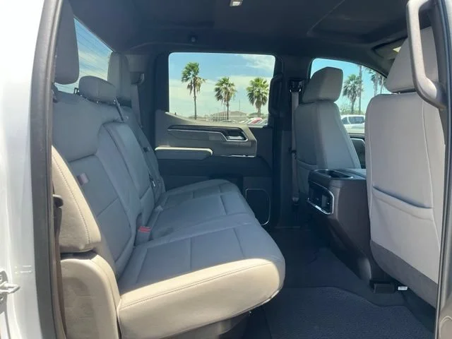 Used 2023 SUMMIT WHITE GMC SLT image 24