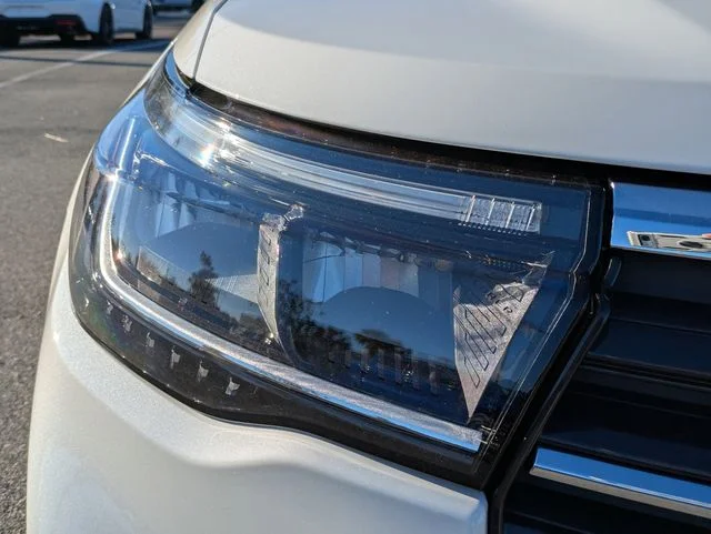 New 2026 Star White Metallic Tri-Coat Ford Active image 10