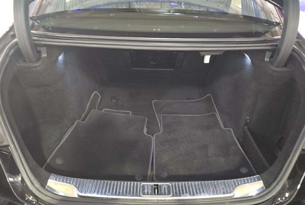 Used 2024 Black Mercedes-Benz S 580 image 7