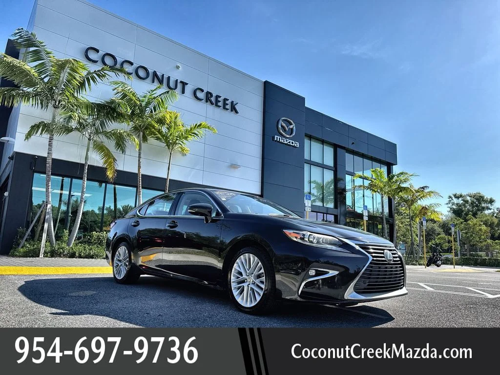 2016 Lexus ES 350 350's photo